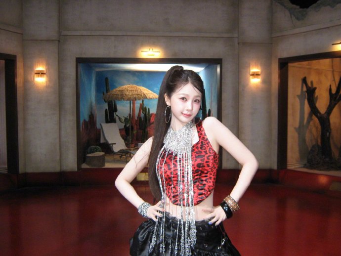 0068mQp7gy1hwzo32f9ffj61400u0n3802.jpg