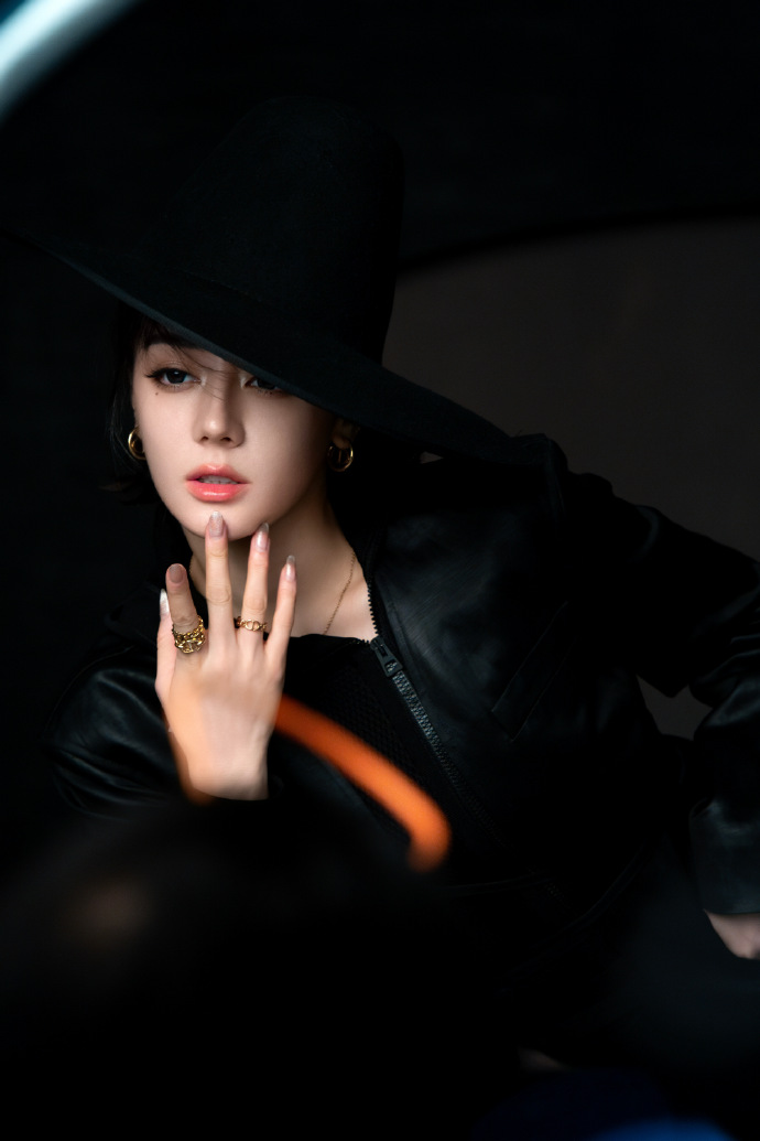 007Y7ePDgy1hz519lkqcaj31jk2bcavd.jpg