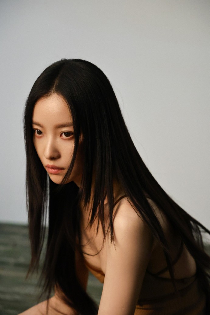 007Y7ePDgy1hzd5a8vy23j31jk2bc1kx.jpg