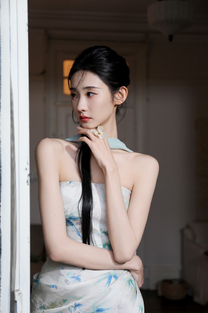 007Y7ePDgy1i01afnbgvwj31jk2bc19f.jpg