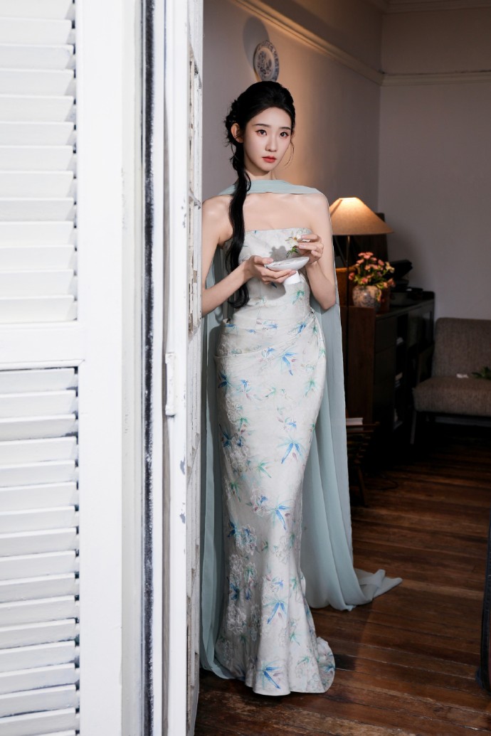 007Y7ePDgy1i01afndr22j31jk2bch4p.jpg