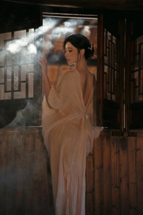 【美图写真】光才是一切氛国感的源头 清冷氛围感写真